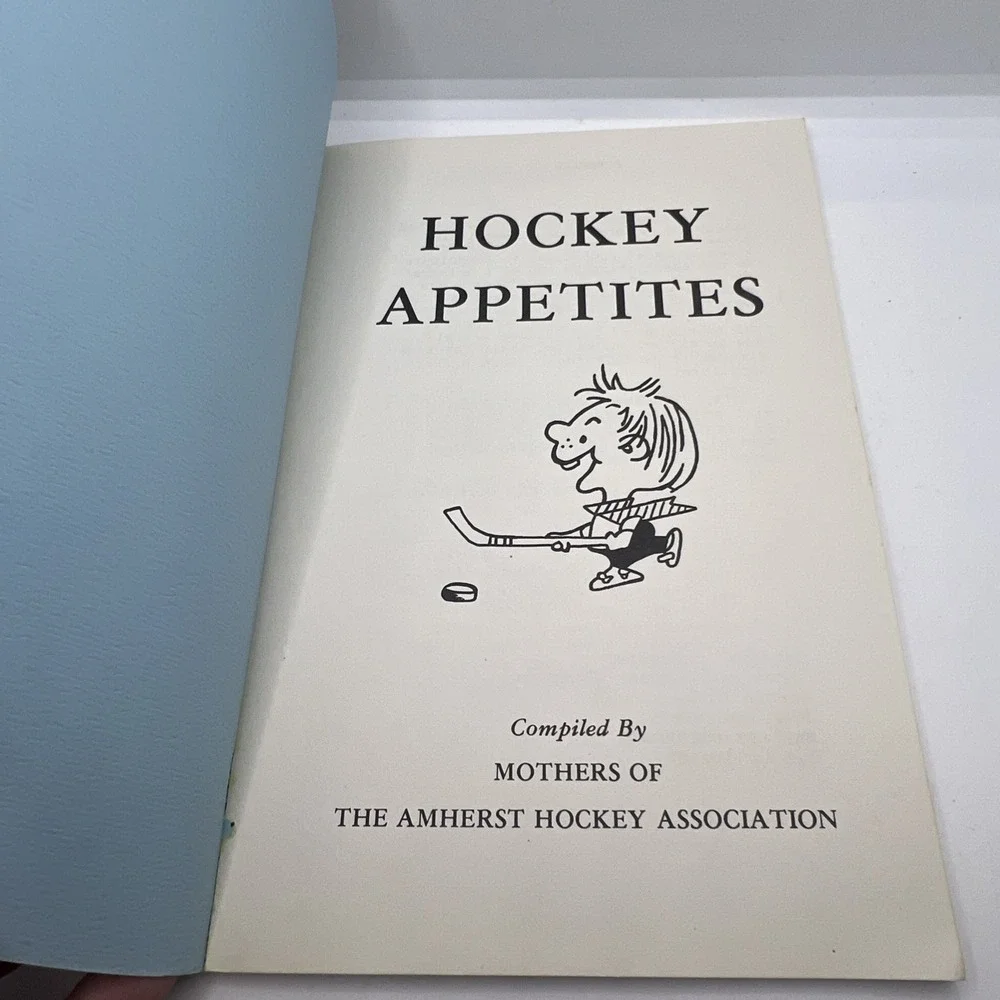Hockey Appetites 1971-1972 Cookbook By Mothers Of The‎ Amherst Hockey